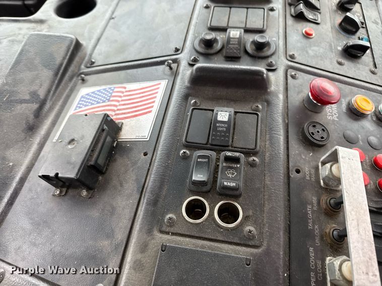 image for item EJ3419 2015 Autocar ACX Xpeditor refuse truck