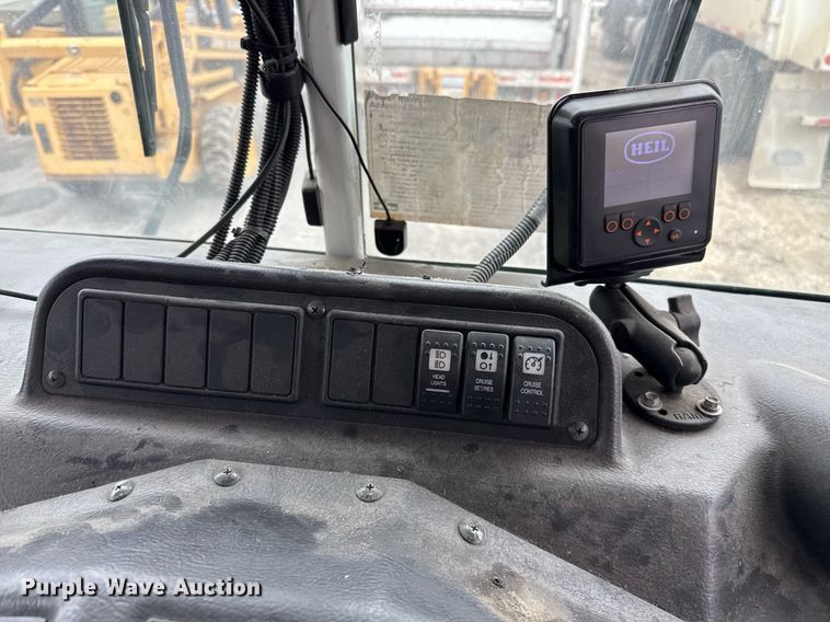 image for item EJ3419 2015 Autocar ACX Xpeditor refuse truck