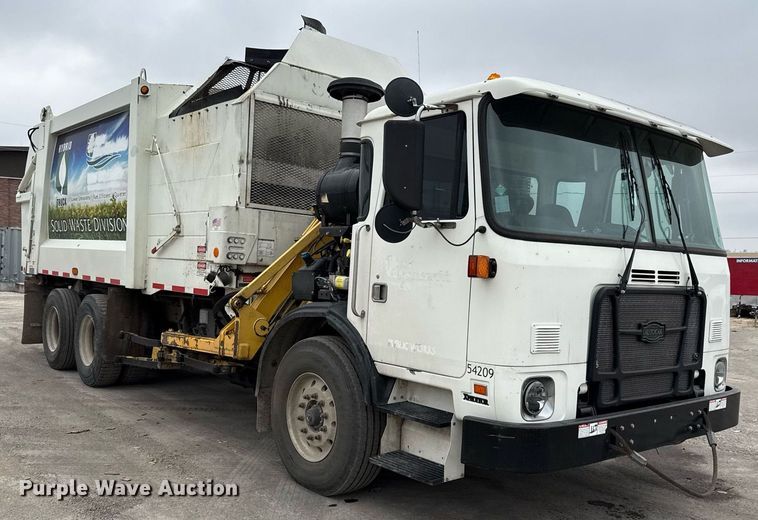 image for item EJ3420 2018 Autocar ACX Xpeditor refuse truck