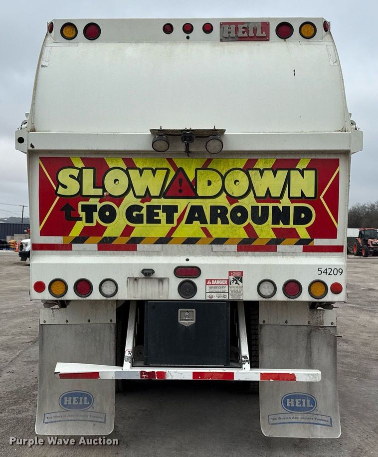 image for item EJ3420 2018 Autocar ACX Xpeditor refuse truck