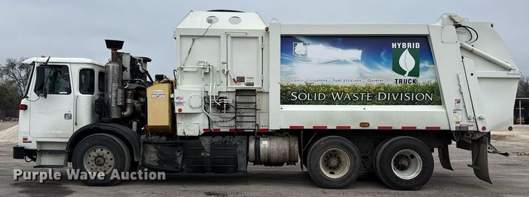 image for item EJ3420 2018 Autocar ACX Xpeditor refuse truck