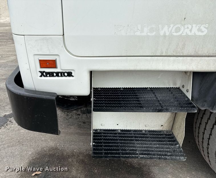 image for item EJ3420 2018 Autocar ACX Xpeditor refuse truck