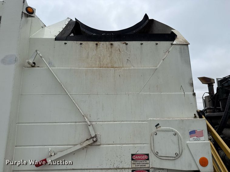 image for item EJ3420 2018 Autocar ACX Xpeditor refuse truck