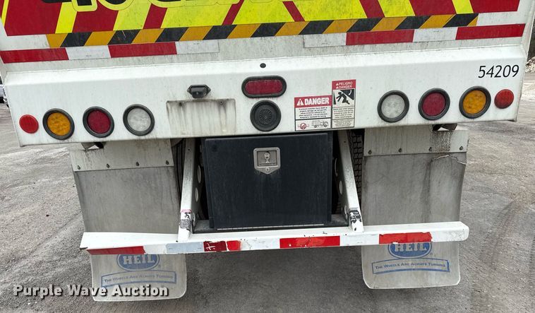 image for item EJ3420 2018 Autocar ACX Xpeditor refuse truck