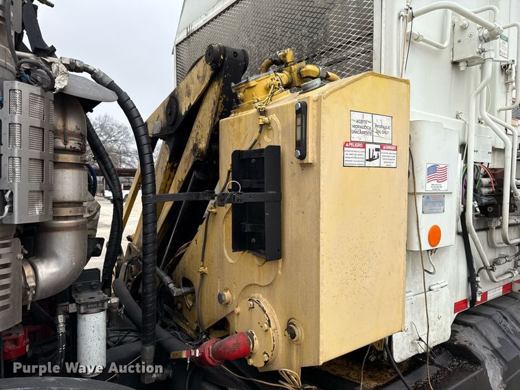 image for item EJ3420 2018 Autocar ACX Xpeditor refuse truck