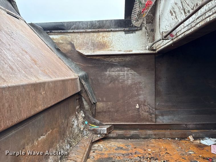 image for item EJ3420 2018 Autocar ACX Xpeditor refuse truck