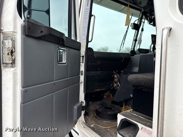 image for item EJ3420 2018 Autocar ACX Xpeditor refuse truck