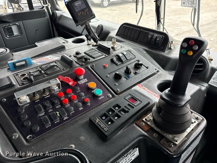 image for item EJ3420 2018 Autocar ACX Xpeditor refuse truck