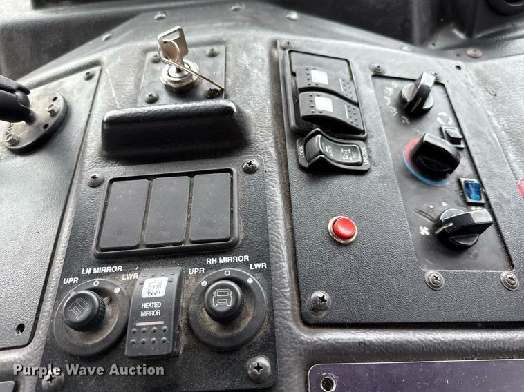 image for item EJ3420 2018 Autocar ACX Xpeditor refuse truck