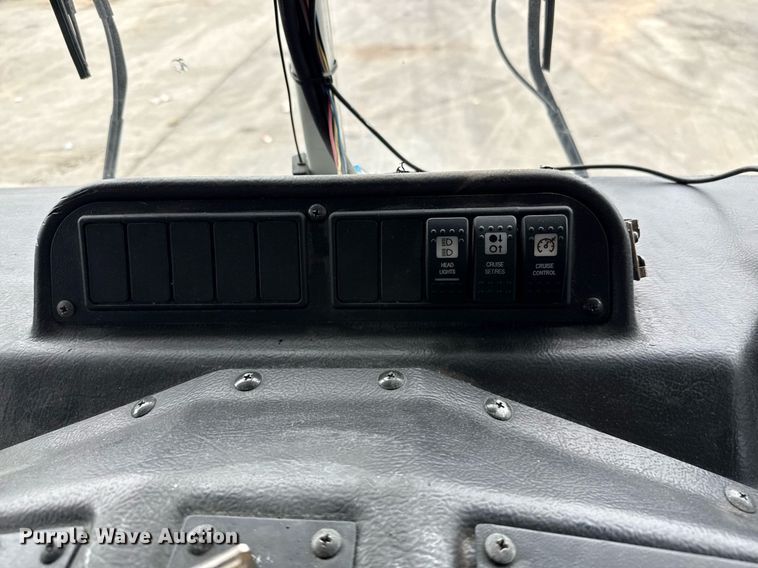 image for item EJ3420 2018 Autocar ACX Xpeditor refuse truck