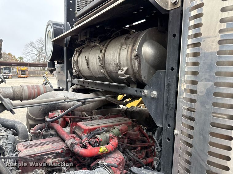 image for item EJ3420 2018 Autocar ACX Xpeditor refuse truck