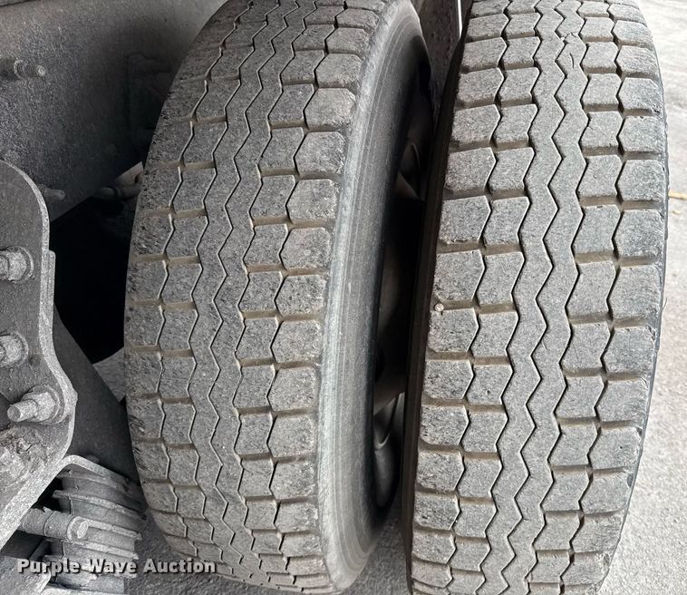 image for item EJ3420 2018 Autocar ACX Xpeditor refuse truck