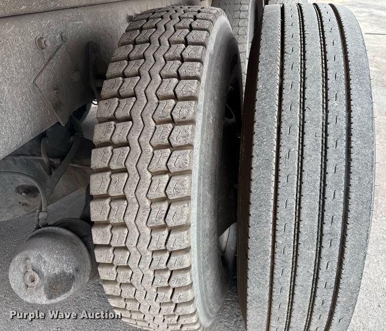 image for item EJ3420 2018 Autocar ACX Xpeditor refuse truck