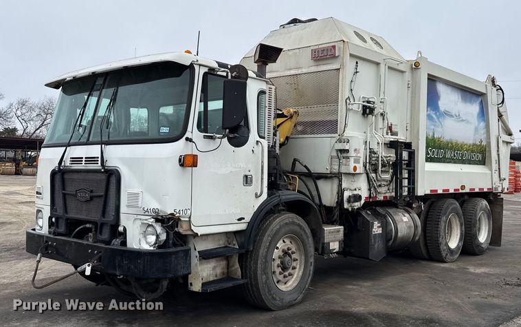 image for item EJ3421 2014 AutoCar ACX Xpeditor refuse truck