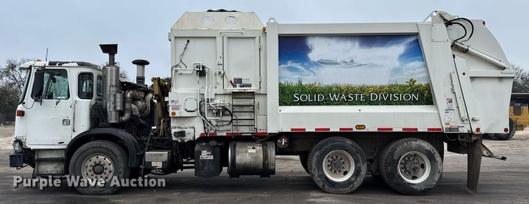 image for item EJ3421 2014 AutoCar ACX Xpeditor refuse truck
