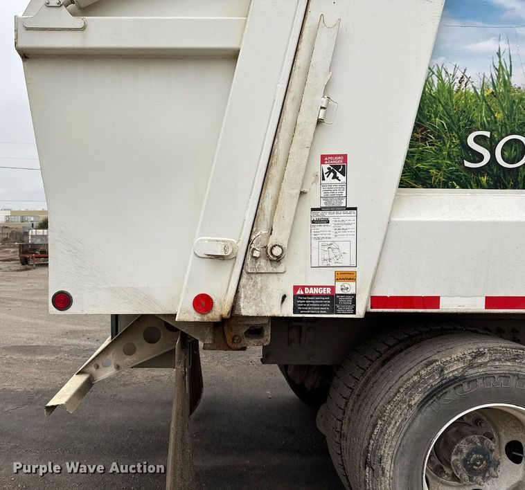 image for item EJ3421 2014 AutoCar ACX Xpeditor refuse truck