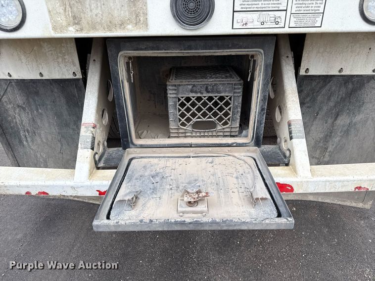 image for item EJ3421 2014 AutoCar ACX Xpeditor refuse truck