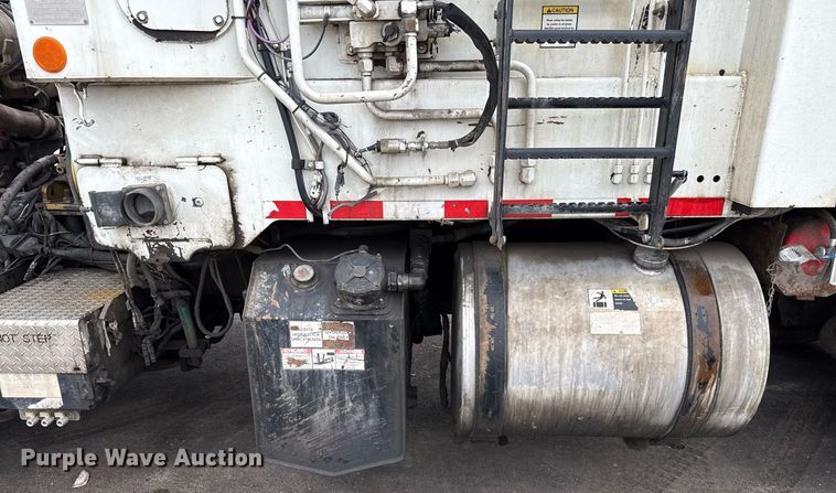 image for item EJ3421 2014 AutoCar ACX Xpeditor refuse truck