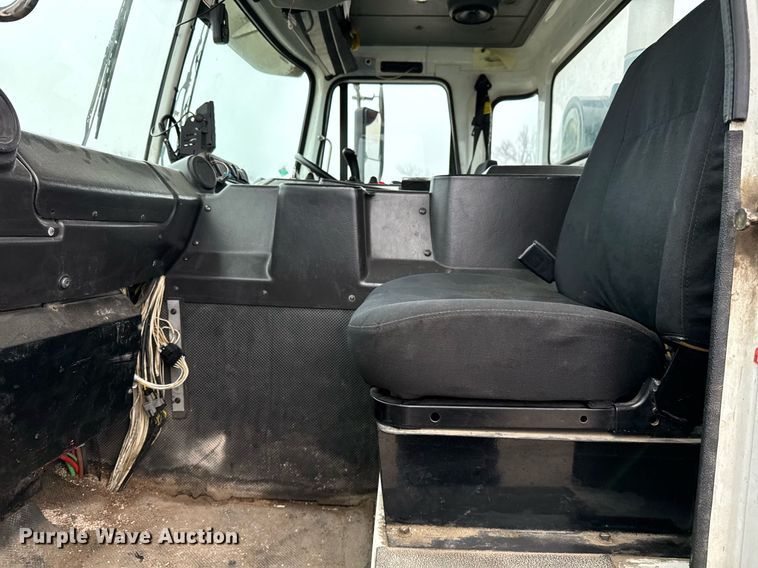 image for item EJ3421 2014 AutoCar ACX Xpeditor refuse truck