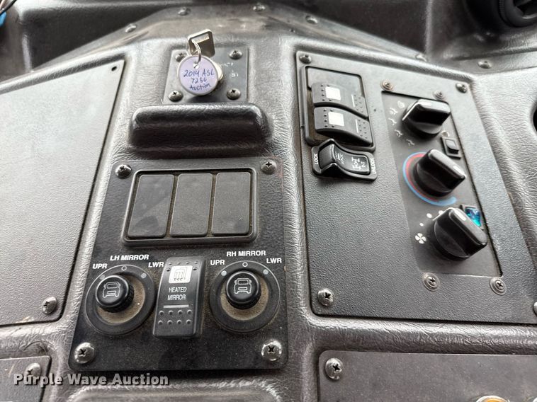 image for item EJ3421 2014 AutoCar ACX Xpeditor refuse truck