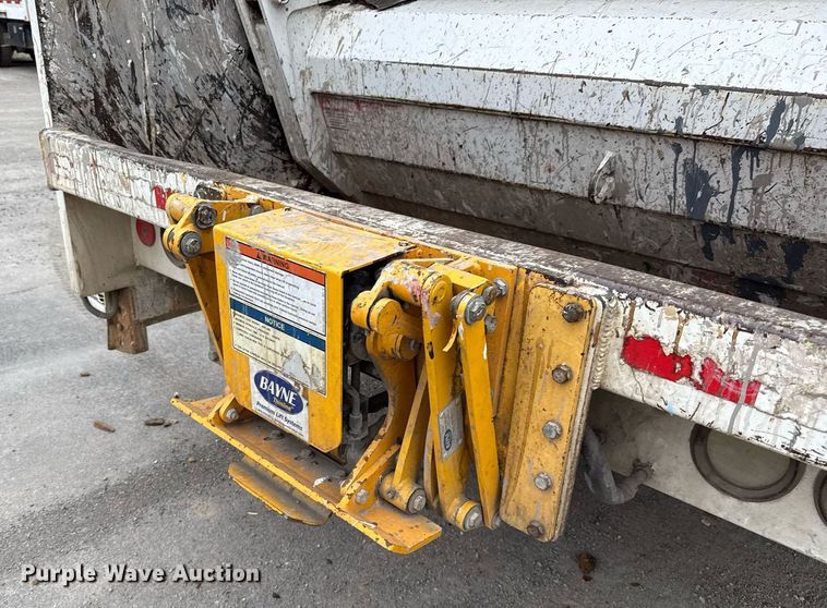 image for item EJ3422 2016 Freightliner Business Class M2 106 refuse truck