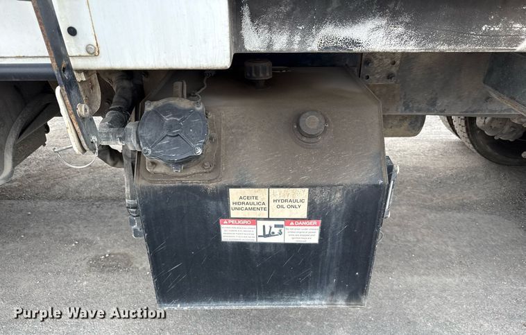 image for item EJ3422 2016 Freightliner Business Class M2 106 refuse truck