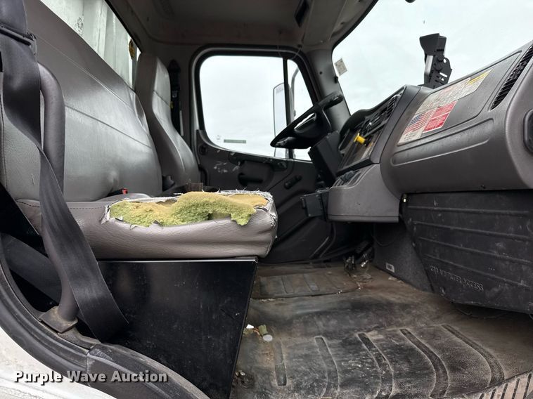 image for item EJ3422 2016 Freightliner Business Class M2 106 refuse truck