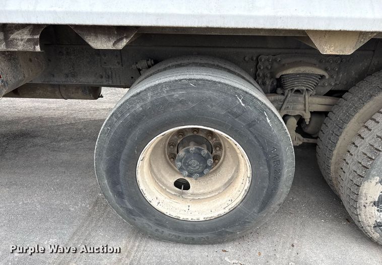 image for item EJ3422 2016 Freightliner Business Class M2 106 refuse truck