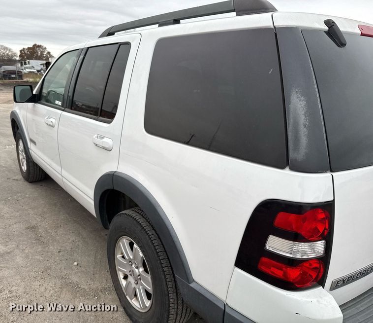 image for item EJ3423 2007 Ford Explorer SUV