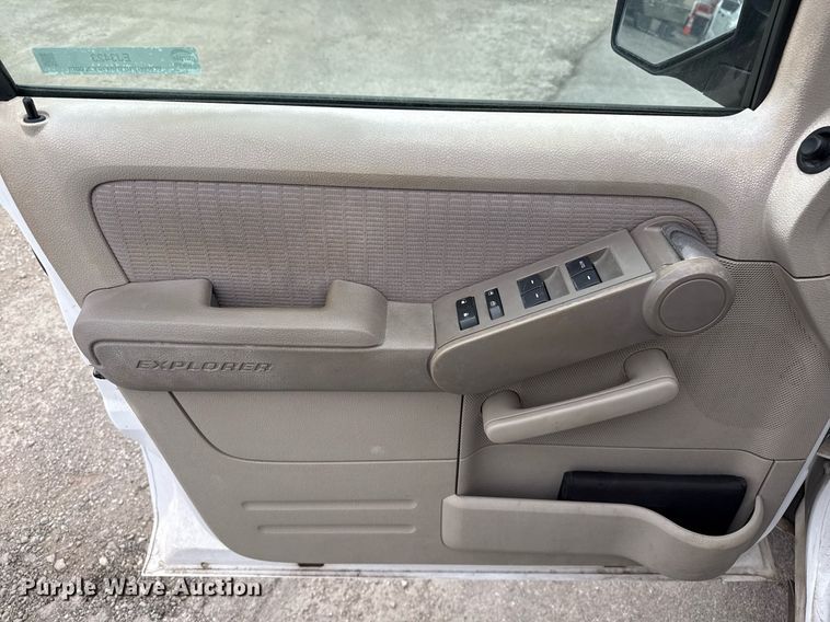 image for item EJ3423 2007 Ford Explorer SUV