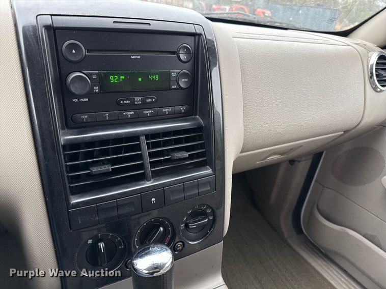 image for item EJ3423 2007 Ford Explorer SUV