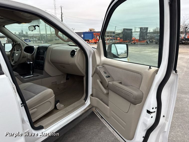 image for item EJ3423 2007 Ford Explorer SUV