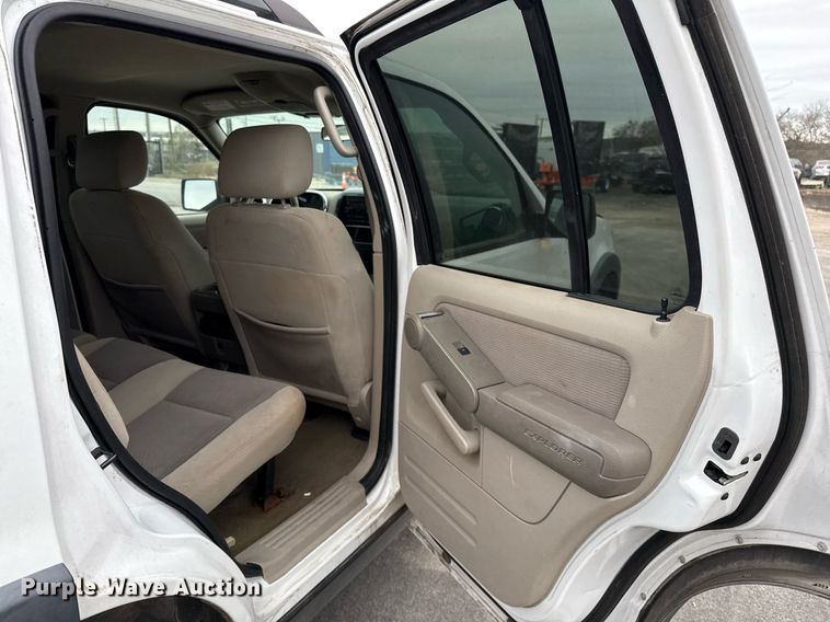 image for item EJ3423 2007 Ford Explorer SUV