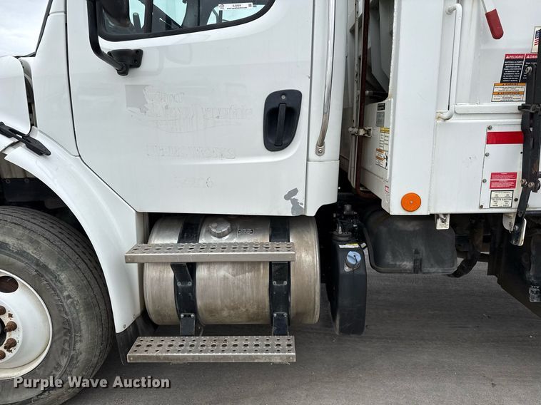 image for item EJ3424 2016 Freightliner Business Class M2 106 refuse truck