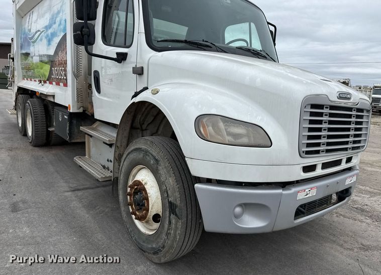 image for item EJ3424 2016 Freightliner Business Class M2 106 refuse truck