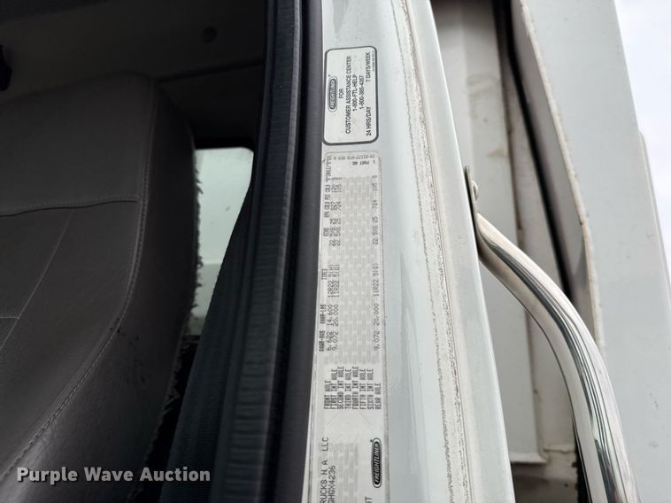 image for item EJ3424 2016 Freightliner Business Class M2 106 refuse truck