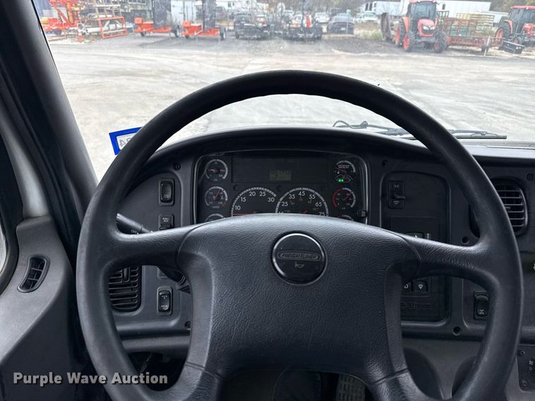 image for item EJ3424 2016 Freightliner Business Class M2 106 refuse truck