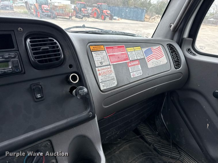 image for item EJ3424 2016 Freightliner Business Class M2 106 refuse truck