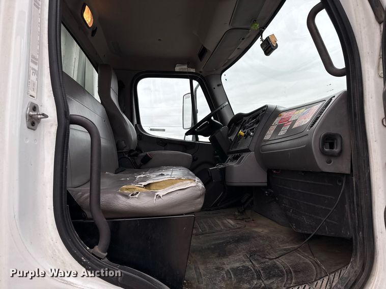 image for item EJ3424 2016 Freightliner Business Class M2 106 refuse truck