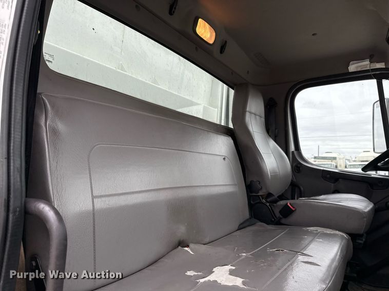 image for item EJ3424 2016 Freightliner Business Class M2 106 refuse truck