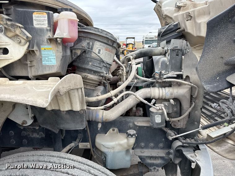 image for item EJ3424 2016 Freightliner Business Class M2 106 refuse truck