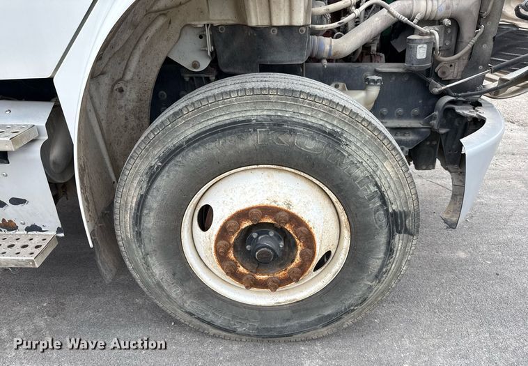 image for item EJ3424 2016 Freightliner Business Class M2 106 refuse truck