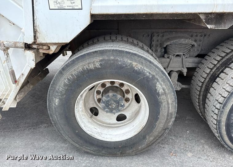 image for item EJ3424 2016 Freightliner Business Class M2 106 refuse truck