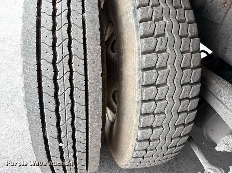 image for item EJ3424 2016 Freightliner Business Class M2 106 refuse truck