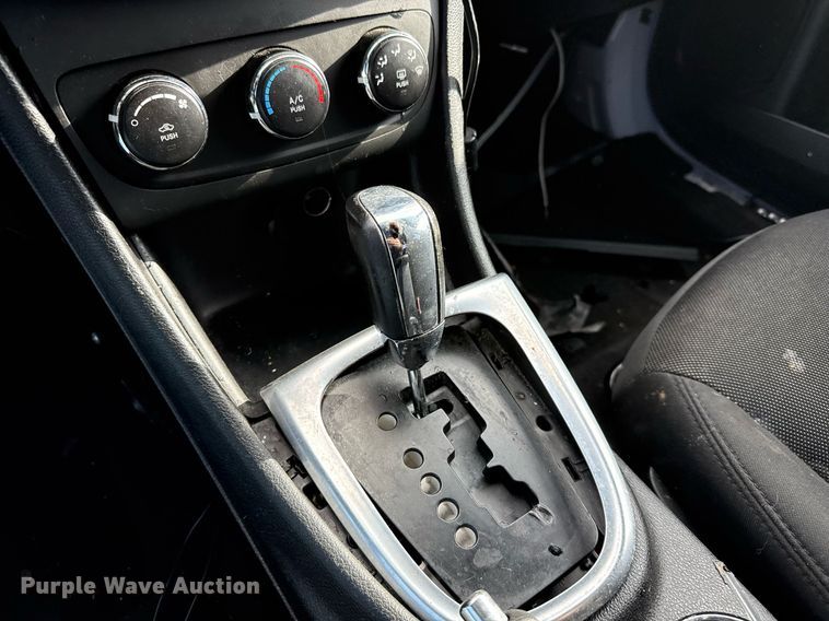 image for item EJ3426 2013 Dodge Avenger 