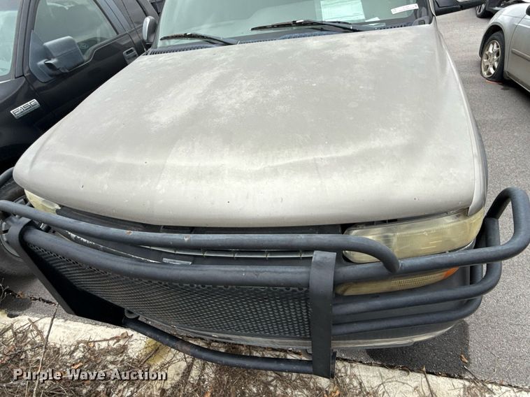 image for item EJ3427 1999 Chevrolet Silverado 1500 Ext. Cab pickup truck