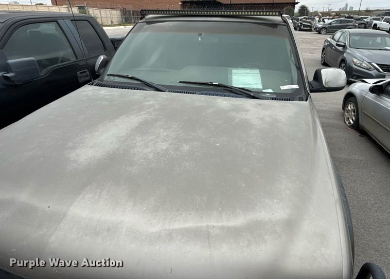 image for item EJ3427 1999 Chevrolet Silverado 1500 Ext. Cab pickup truck