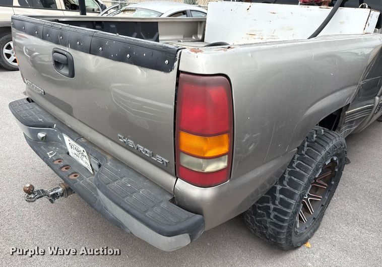 image for item EJ3427 1999 Chevrolet Silverado 1500 Ext. Cab pickup truck