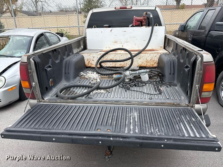 image for item EJ3427 1999 Chevrolet Silverado 1500 Ext. Cab pickup truck