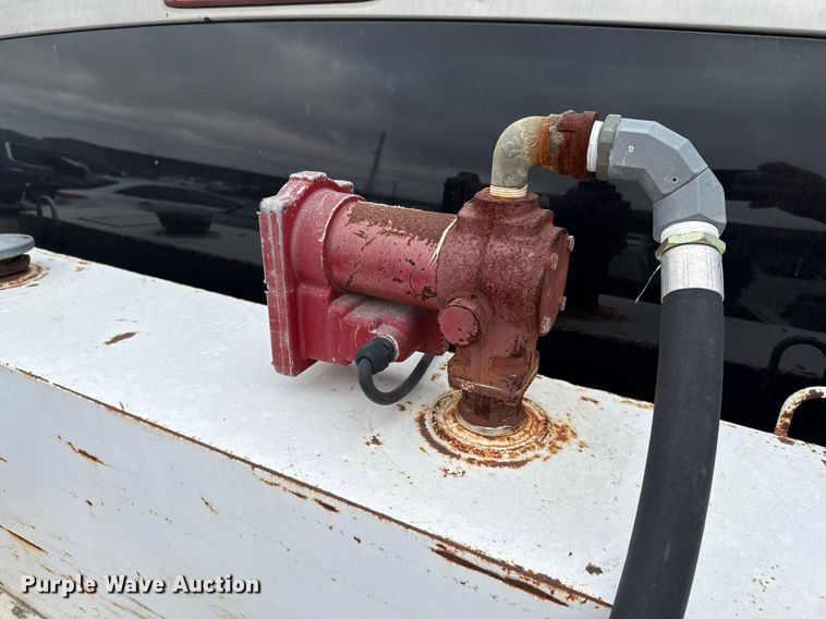 image for item EJ3427 1999 Chevrolet Silverado 1500 Ext. Cab pickup truck